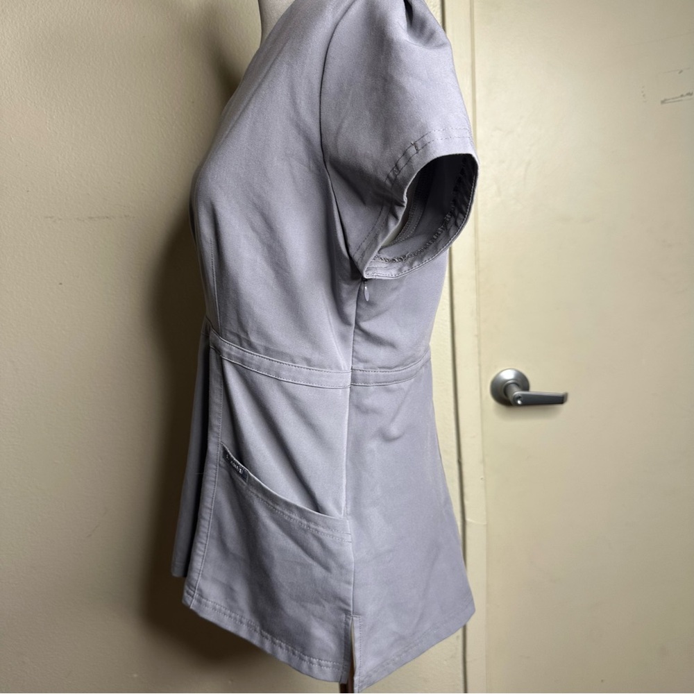 Jaanuu scrub top grey - Picture 3 of 5